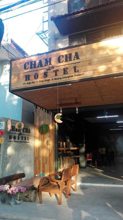 Cham Cha Hostel Чиангмай Екстериор снимка