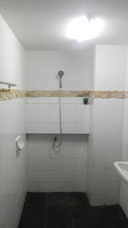 Cham Cha Hostel Чиангмай Стая снимка