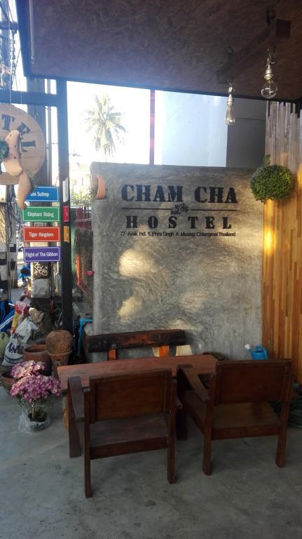 Cham Cha Hostel Чиангмай Екстериор снимка