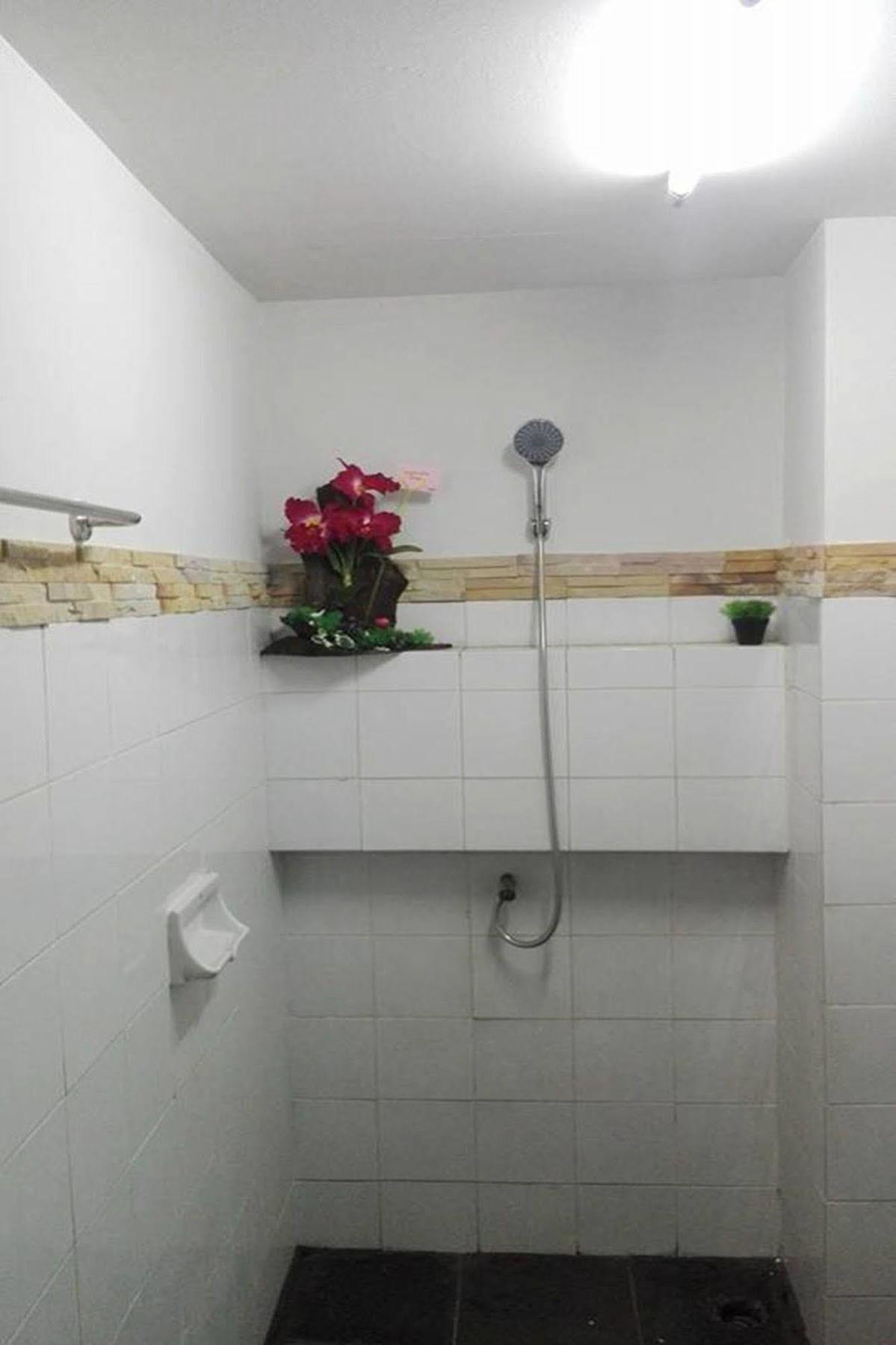 Cham Cha Hostel Чиангмай Екстериор снимка